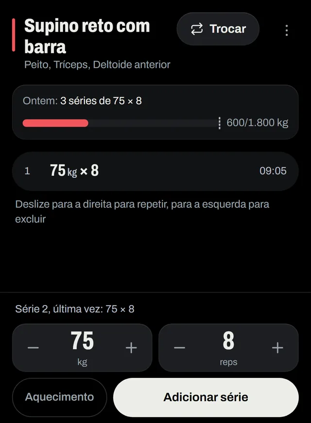 Treino em andamento: supino com uma série de 75 kg por 8 e os controles de peso e repetições.